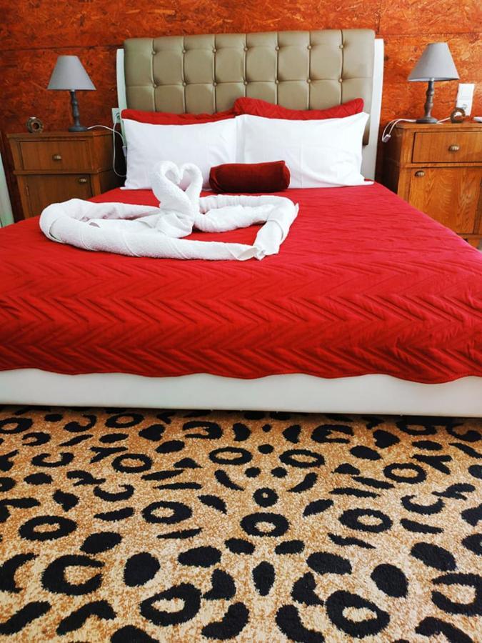 Sweet Home Suite Corinth Bagian luar foto