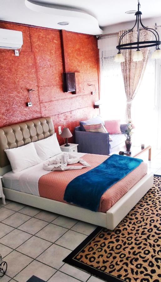 Sweet Home Suite Corinth Bagian luar foto